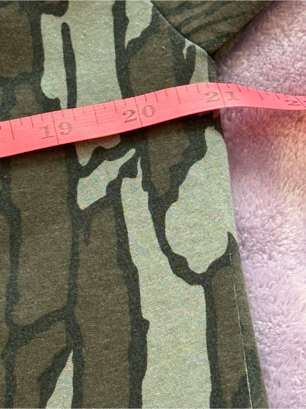 Men's Camouflage Pocket Tee - Olive Green & Gray - Picture 6 of 7